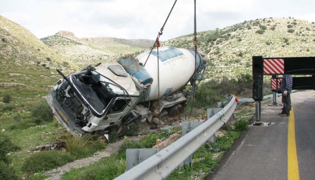 חילוץ מערבל בטון